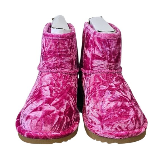 UGG Mini Velvet Classic Bootie, Ugg Plush, Pink, Kids/Womens, 6 Youth 8 Womens - Picture 6 of 11